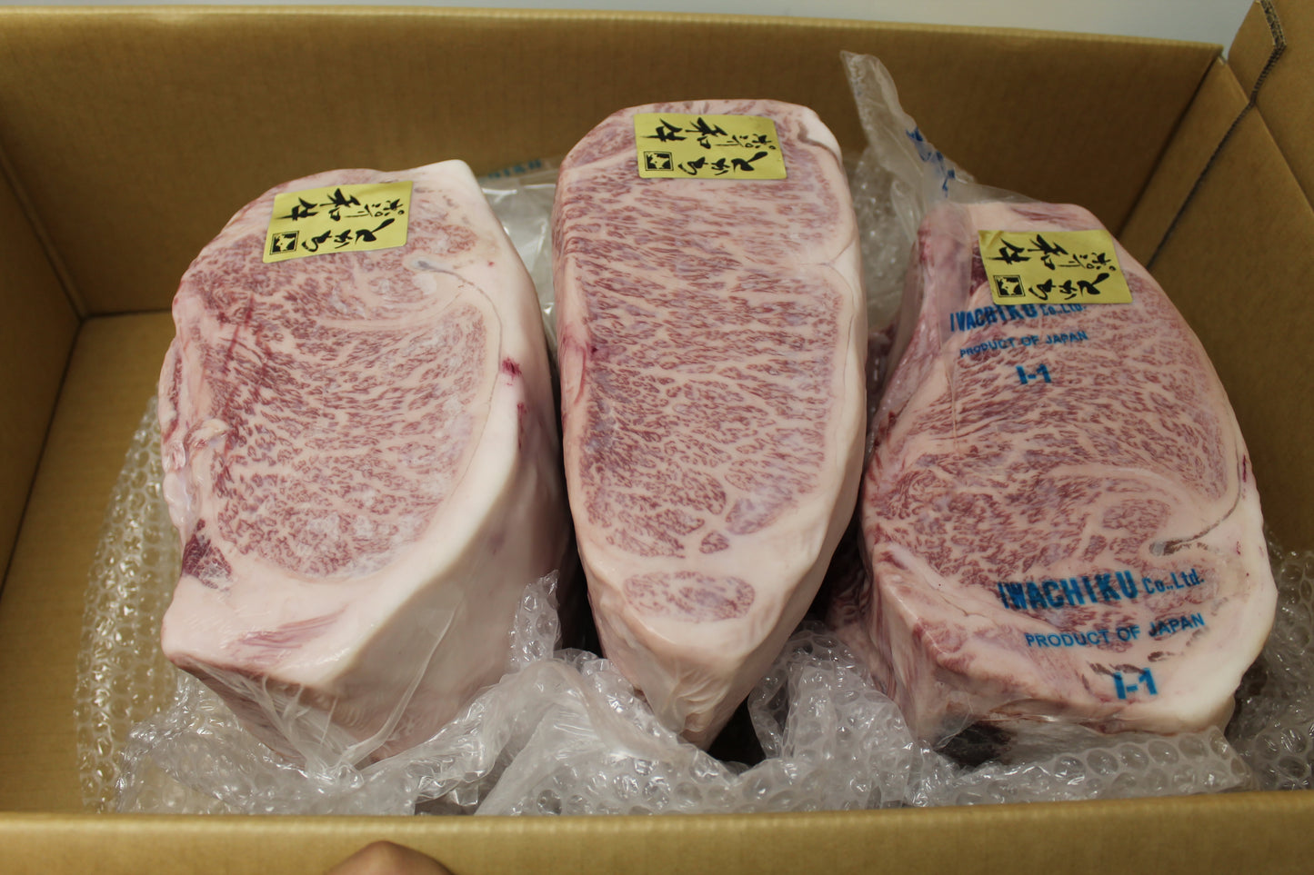 Tokachi Poroshiri | A5 BMS 12 | Whole Striploin (Center cut)